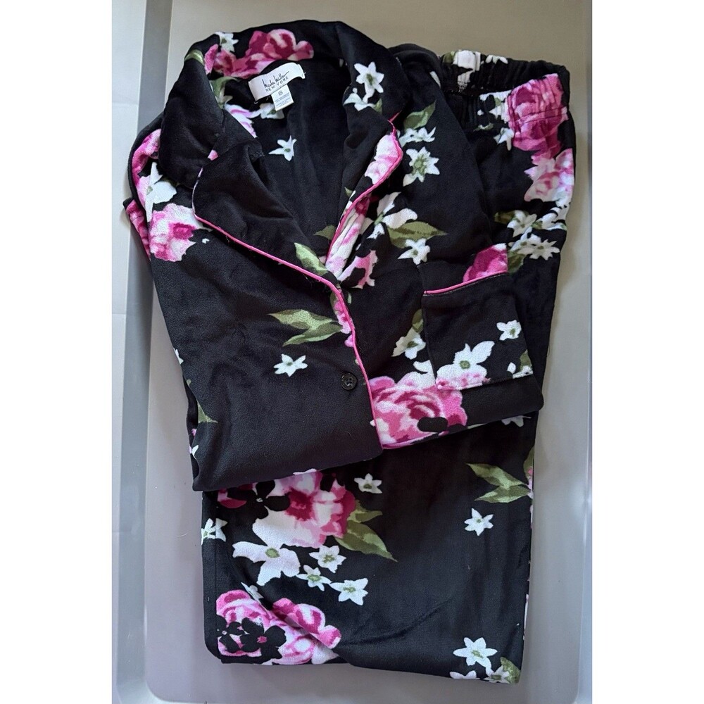Women’s Nicole Miller Black Floral Pj Set Size Small B4